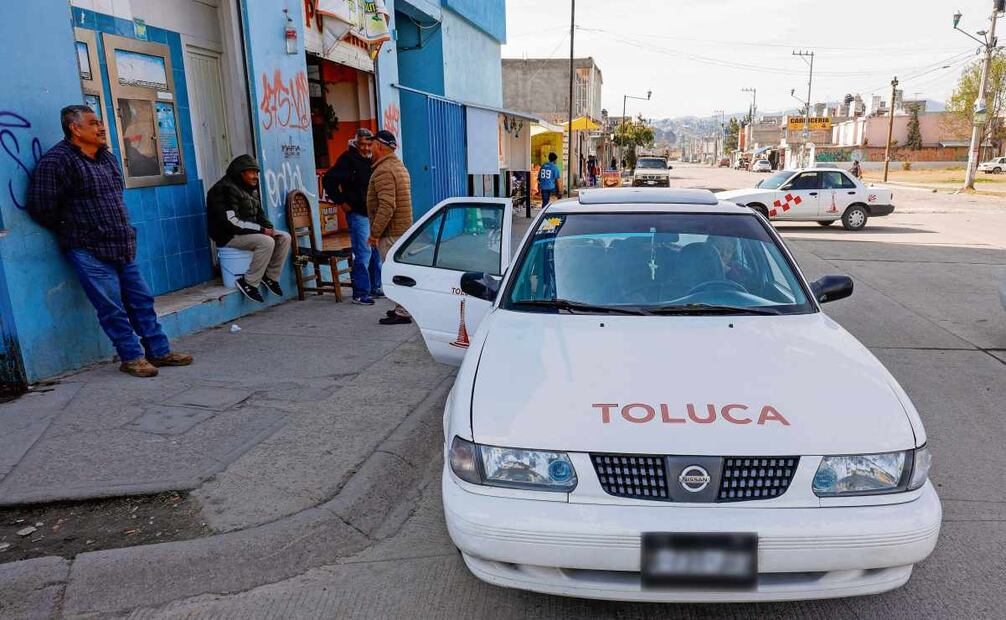 El principal destino de estas unidades es
Toluca, pues de todas las rutas, 55 se desplazan hacia ahí, según estudio 26 de enero. Foto: Arturo Hernández / EL UNIVERSAL