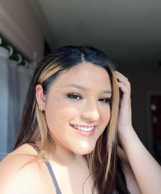 Traduce "Gatita" de Bellakath al inglés y se viraliza en TikTok