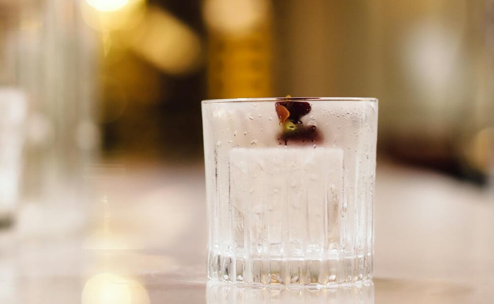 Consejos para enfriar el agua sin necesidad de hielo. Foto: Pexels