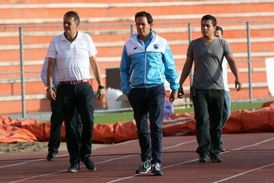 Javier San Román, primera baja tras posible eliminación del ascenso