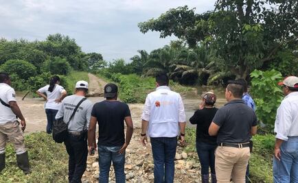 Retiran ramas, lodo y basura tras desborde de ríos en Chiapas