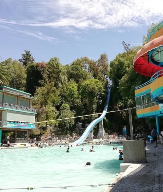 Balneario Agua Azul: alberca de olas y toboganes por 85 pesos