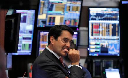 En jornada de pérdidas para Wall Street, Apple cae 10%