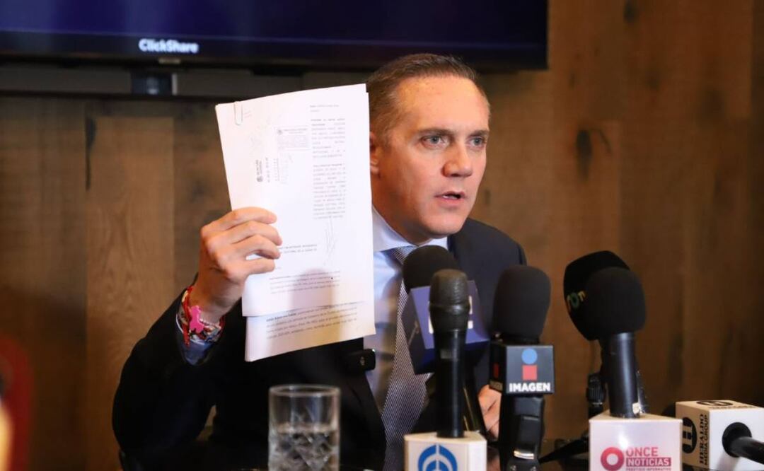 De igual forma, pidió a la precandidata a la presidencia, Xóchitl Gálvez, no ser parte del dedazo que se pretende dar en la Cuidad. Foto: Especial