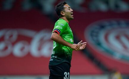 Marco Fabián celebró la victoria de Bravos al ritmo de "Mueve la Cadera"