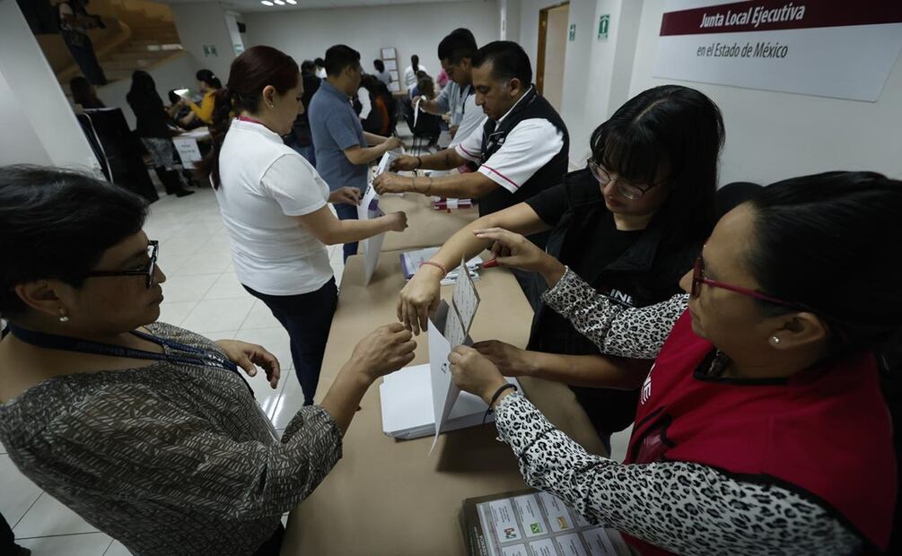 Voto en Centro Federal de Readaptación Social número 1 sin observadores electorales por seguridad. Foto: Jorge Alvarado