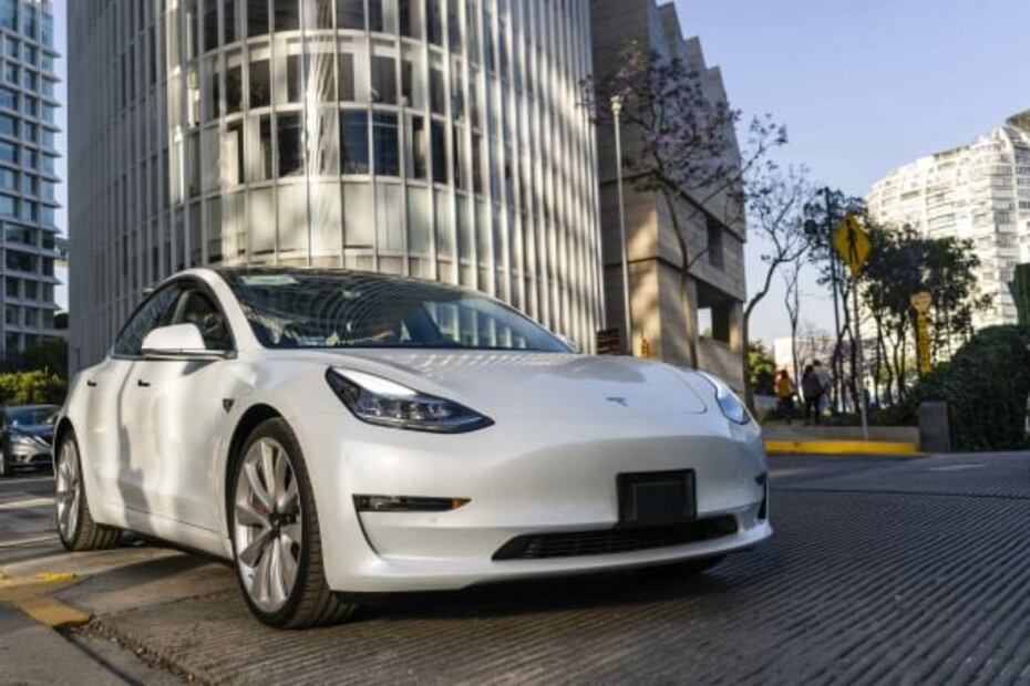 Así es manejar un Tesla Model 3 en México
