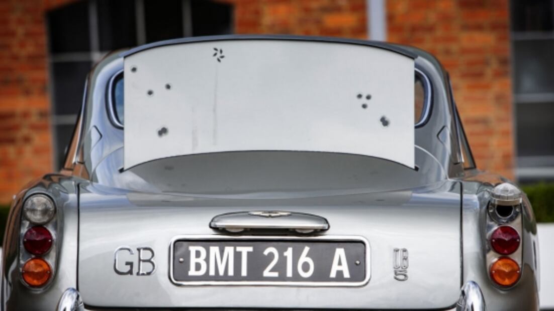 Aston Martin subastará el DB5 original de James Bond