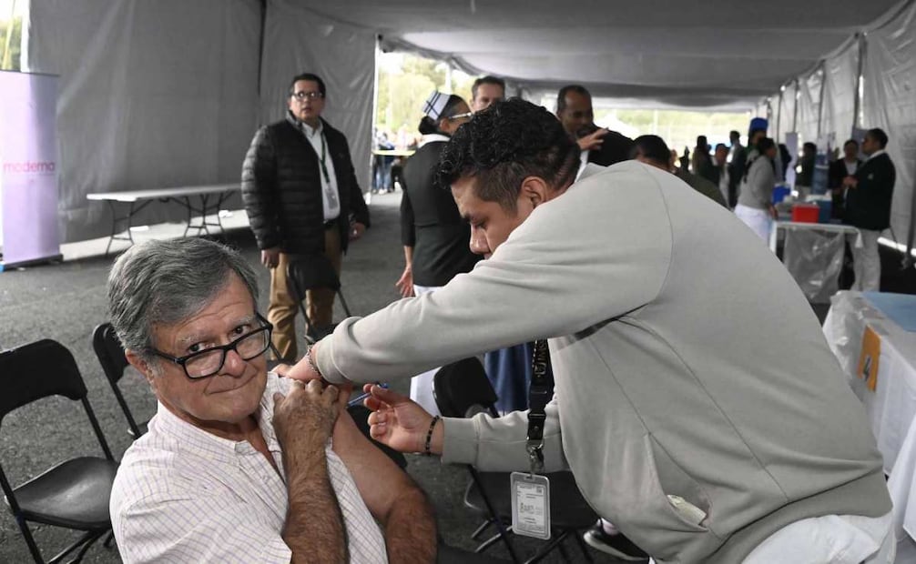 Centro de Vacunación UNAM 2025 registra alta afluencia en primer día. Foto: Especial