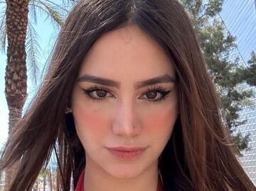 Barbie Núñez demuestra que el amarillo es el color de la primavera 2023