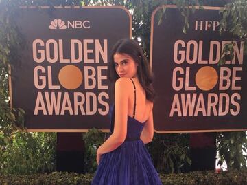 Conoce a la chica del agua Fiji que se robó los Golden Globes