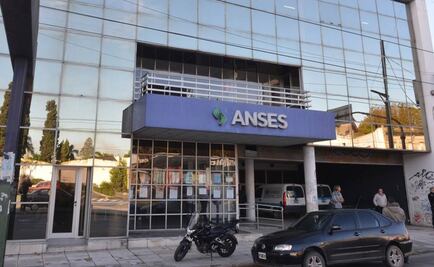 Hombre se pega un tiro en oficina de seguridad social en Argentina