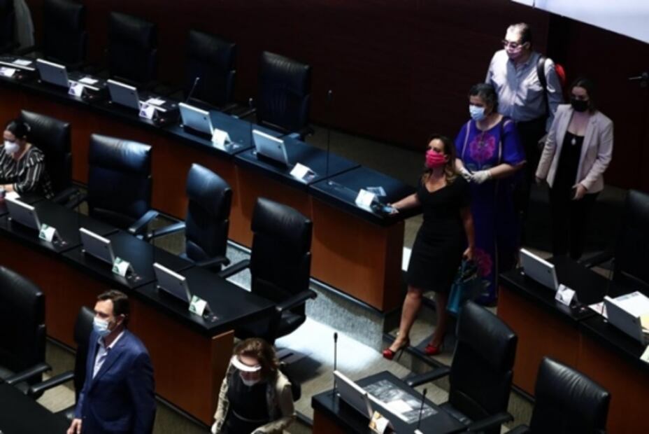 El Senado con cubrebocas; la votación de la Ley de Amnistía en fotos