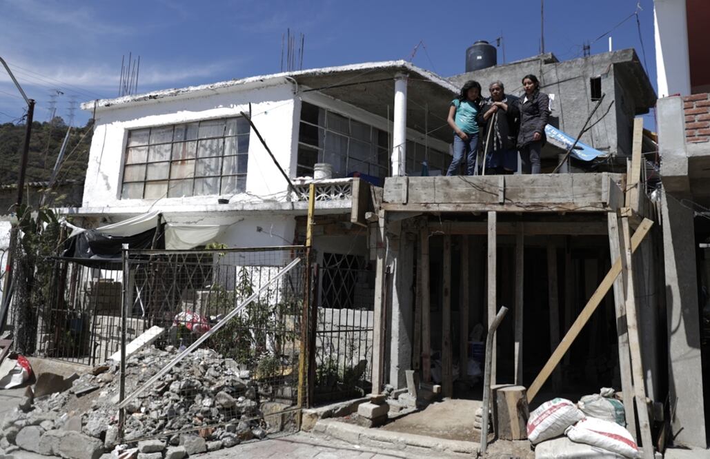 En San Pablo Chimalpa, uno de los principales pueblos de la delegación Cuajimalpa, el 19-S dejó (según datos oficiales) 73 viviendas demolidas con necesidad de reconstrucción, más otras 80 con daños a reparar.