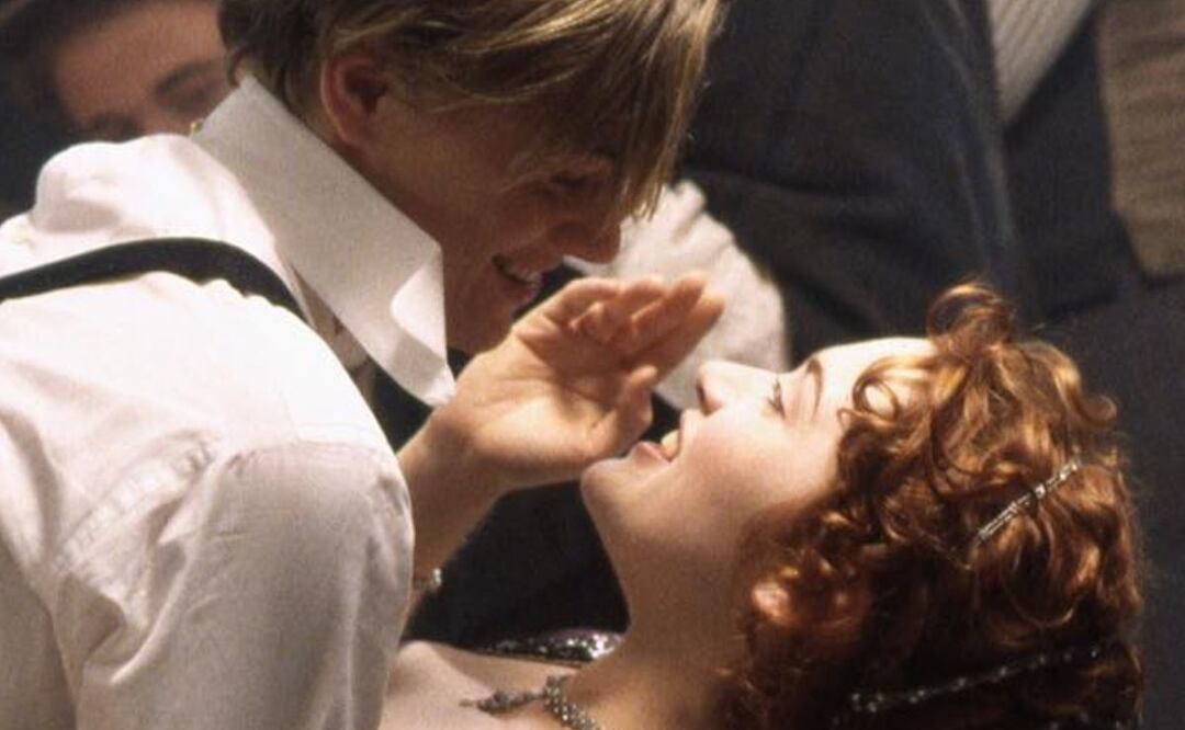 Leonardo DiCaprio y Kate Winslet en Titanic. Foto: Instagram @titanicmovie