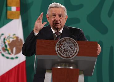 AMLO sobre rechazo del COM al avión presidencial, "Entonces que se quede parado"