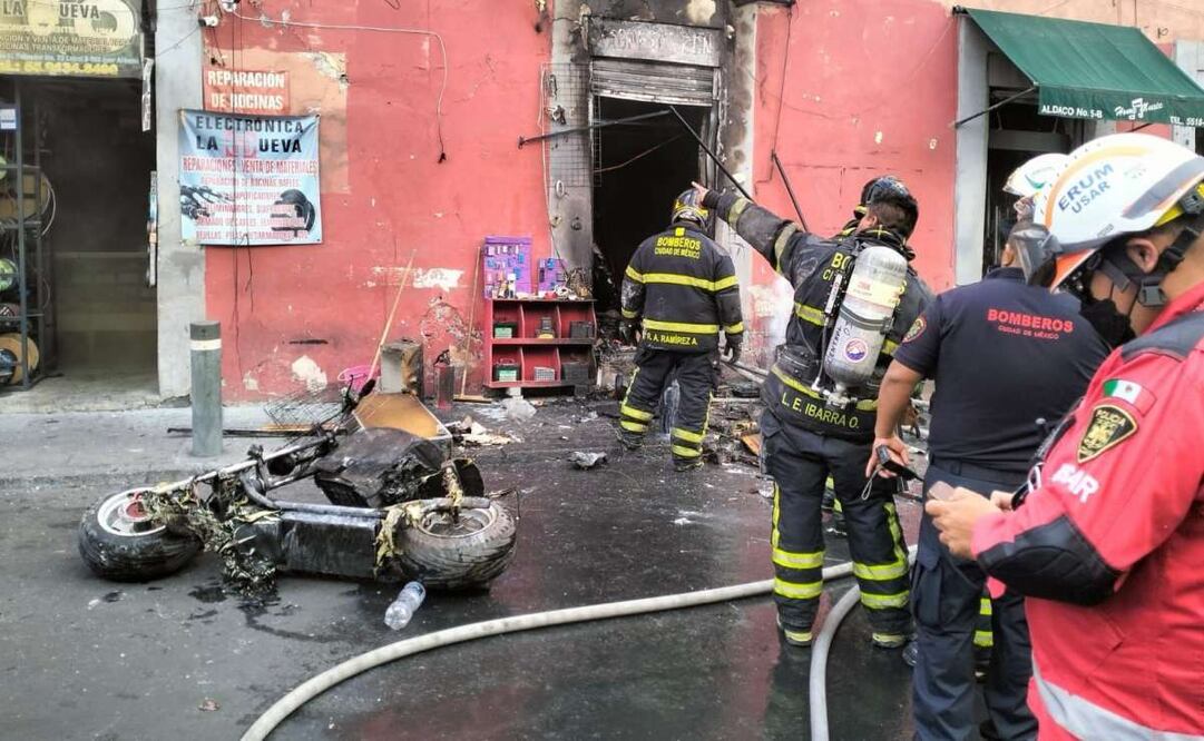 Se incendia local de venta de baterías para scooters en la Cuauhtémoc (27/03/2025). Foto: Especial