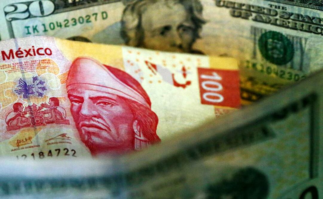 BMV cae 2.15% por China; el dólar sube a $17.68