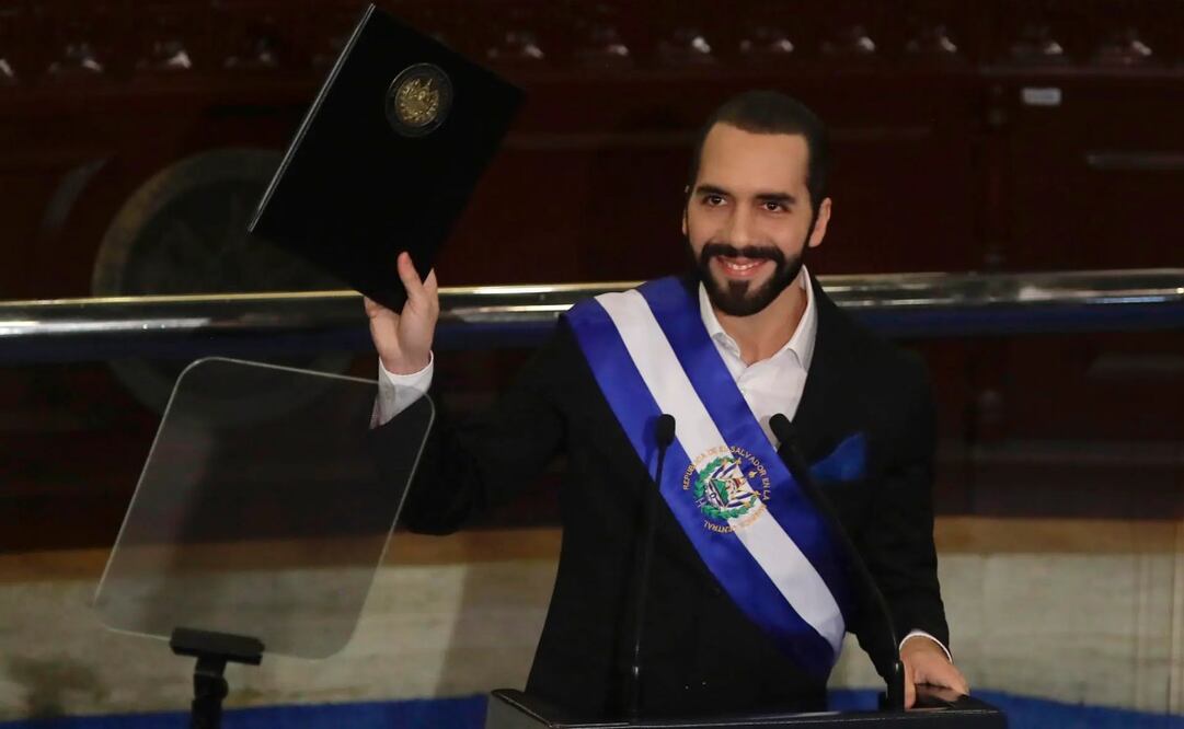 El presidente de El Salvador, Nayib Bukele durante una sesión por su cuarto año de Gobierno, en San Salvador (El Salvador). Foto: EFE