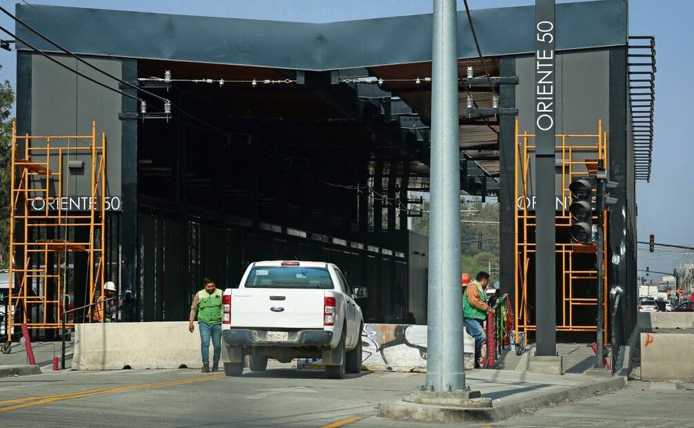 La línea tendrá 15 estaciones, la terminal en Iztapalapa, 2 en Los Reyes La Paz, 6 en Valle de Chalco y 6 en Chalco. Foto: Luis Camacho | El Universal (23/12/2024)