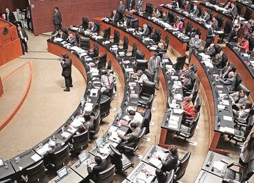 PAN y PRD proponen extrañamiento contra Peña Nieto por visita de Trump