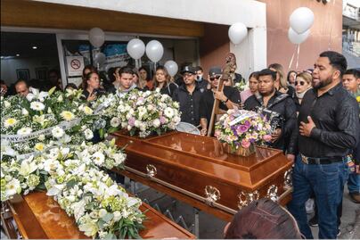 Con banda, despiden a jóvenes desaparecidas en Zacatecas; “¡no merecían morir así!”