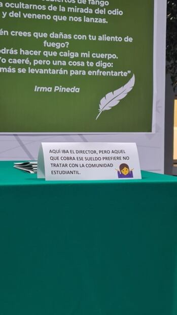 CIDE: Romero Tellaeche no se presenta a ceremonia de graduación y alumnos de posgrado protestan