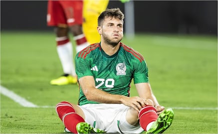 La emotiva carta de Santiago Giménez previo a la Copa del Mundo: "Pudiste jugar tu primer mundial"