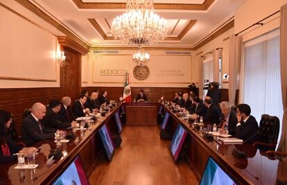 Tras casi una hora, concluyó reunión entre Peña Nieto y Mike Pompeo en Los Pinos