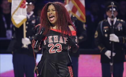 Se burlan de Chaka Khan tras cantar himno en homenaje a Kobe Bryant