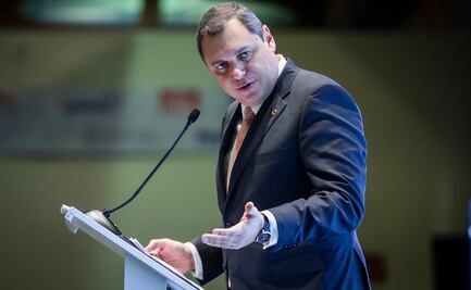 Empresarios negocian outsourcing con el Ejecutivo sin consenso de legisladores