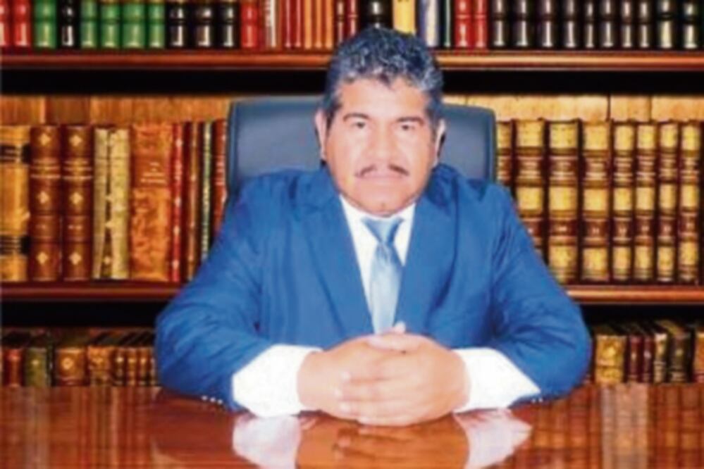 Pesquisa. Según los primeros reportes, el edil Alejandro González Ramos estaba acompañado por sus colaboradores (TOMADA DE FACEBOOK)