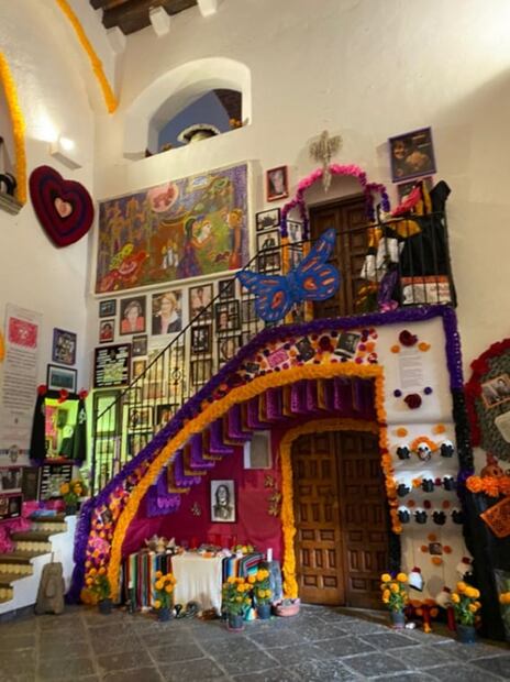 Casa de “El Indio” Fernández recuerda a compositores e intérpretes con ofrendas