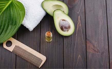 Cómo usar el hueso de aguacate en la piel y el cabello