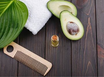 Cómo usar el hueso de aguacate en la piel y el cabello