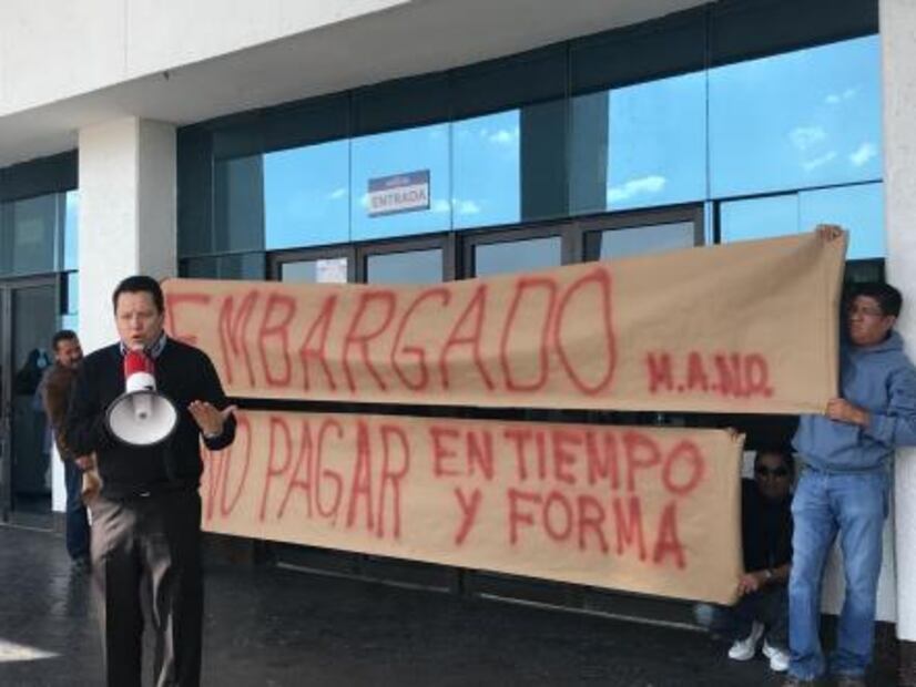 Policías de Naucalpan protestan por falta de pago de salarios, planean bloqueo