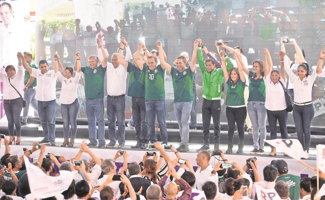 El abanderado de Juntos Haremos Historia, Cuauhtémoc Blanco, alertó de una presunta estrategia de sus opositores para crear conflictos el día de la elección. (TONY RIVERA. EL UNIVERSAL)