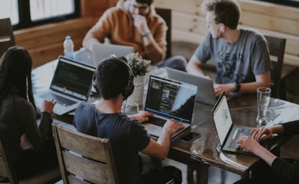 IA industrias Latam. Imagen: Unsplash