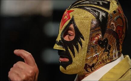La lucha libre celebra los 77 años de Mil Máscaras