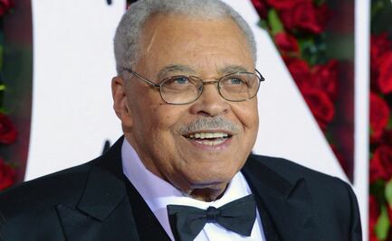 Muere James Earl, actor que dio voz a Darth Vader y Mufasa