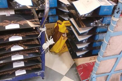 Regala Juan Zepeda vinos totalmente Palacio