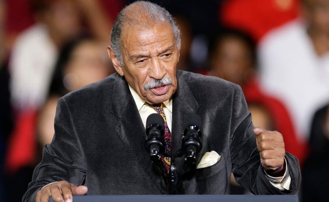 John Conyers fue acusado por dos mujeres de haber sido acosadas sexualmente por el congresista (Foto: AP)