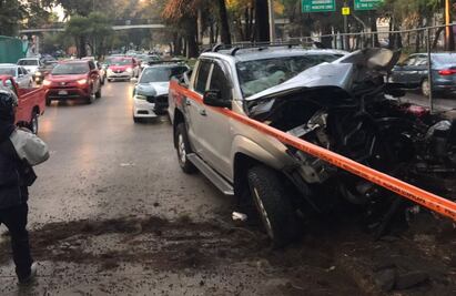 Joven muere prensado tras chocar su camioneta contra árbol en Río Churubusco