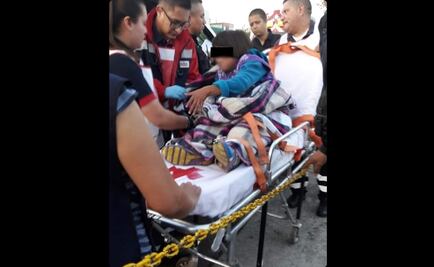 Mujer amarra a su hija a puesto y la abandona afuera del DIF de Aguascalientes