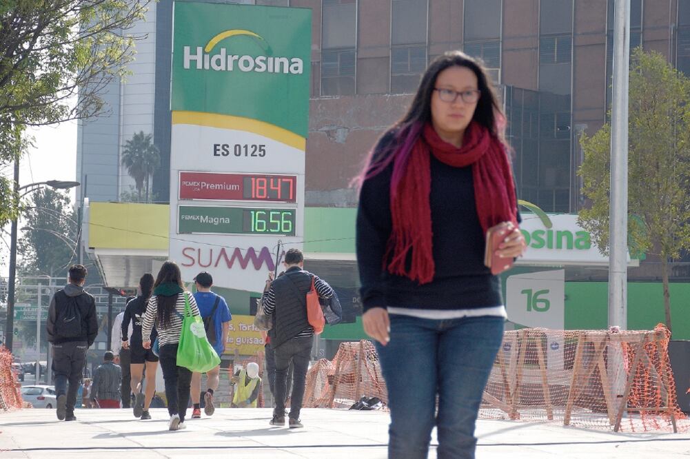 A raíz de la liberalización, la variación de precios en gasolinas se encuentra incluso entre estaciones operadas por un mismo grupo (ALONSO ROMERO.EL UNIVERSAL)