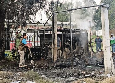 Reportan 2 explosiones en Tultepec