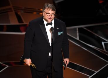 Equipos mexicanos felicitan a Guillermo del Toro 