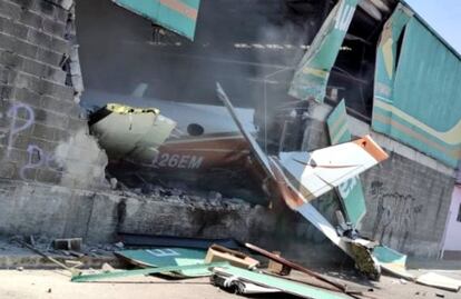 Desplome de aeronave en supermercado de Temixco deja tres muertos y cuatro heridos: PC Morelos
