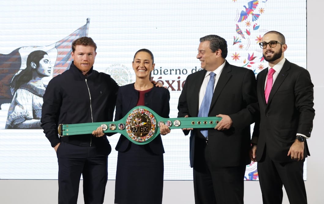 Saúl "Canelo" Álvarez en la mañanera de Claudia Sheinbaum. Foto: Carlos Mejía EL UNIVERSAL