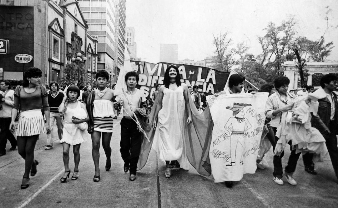 Aspecto de la marcha del Orgullo Lésbico-Gay en 1983 en la Ciudad de México. Foto: Archivo EL UNIVERSAL